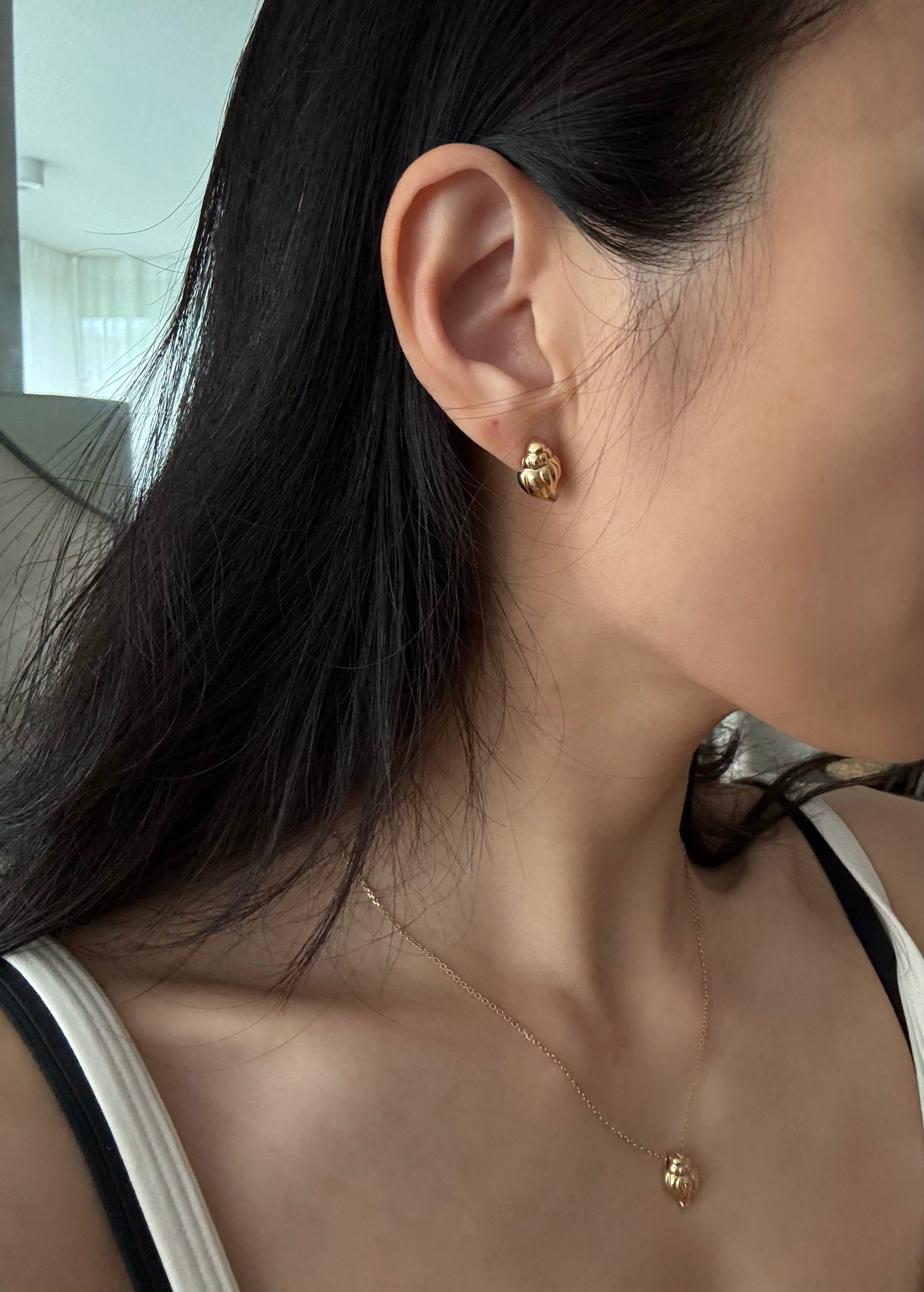 18K纯金贝壳精华耳钉